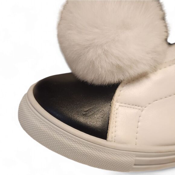 Olivia Miller Pom Pom Shoe, Woman's size 7, Black & White Slip-on, Pre-owned - Picture 10 of 10